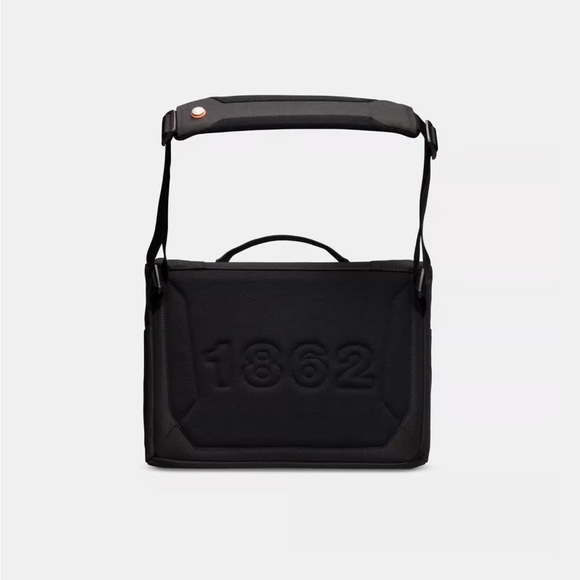 NWOT Mammut Xeron Messenger 14 Shoulder Bag W Laptop Compartment - Picture 3 of 10